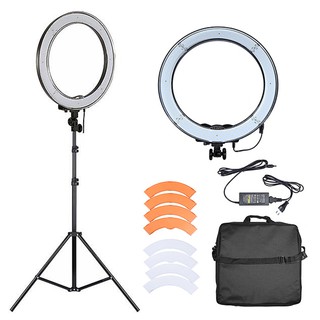 Đèn LED Livestream RL-18