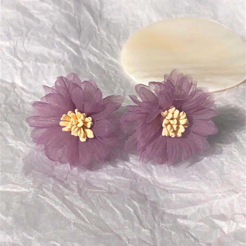 Khuyên Tai Hoa Trà Vải Ren Handmade Xinh Xắn