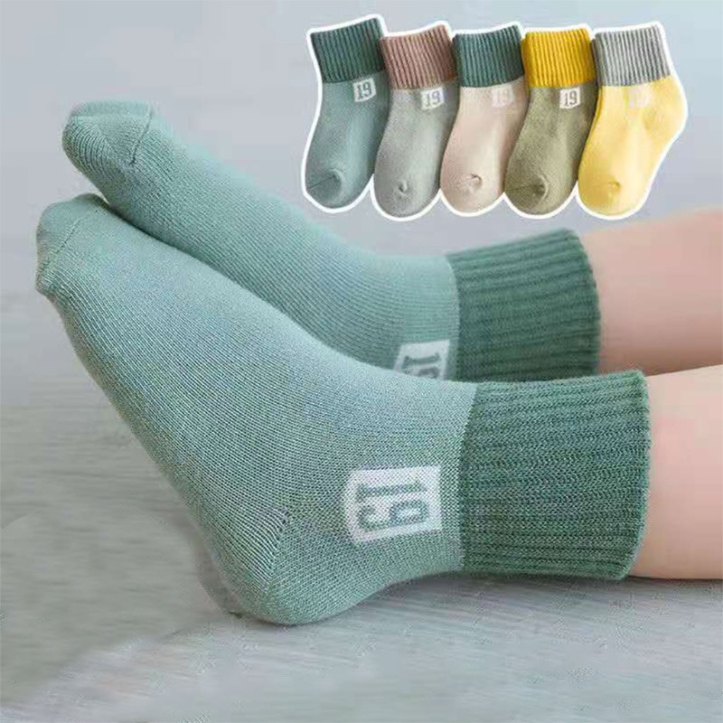 Bộ 5 Đôi Vớ Cotton Họa Tiết Chữ Cái Màu Sắc Tương Phản Giữ Ấm Mùa Đông Cho Bé