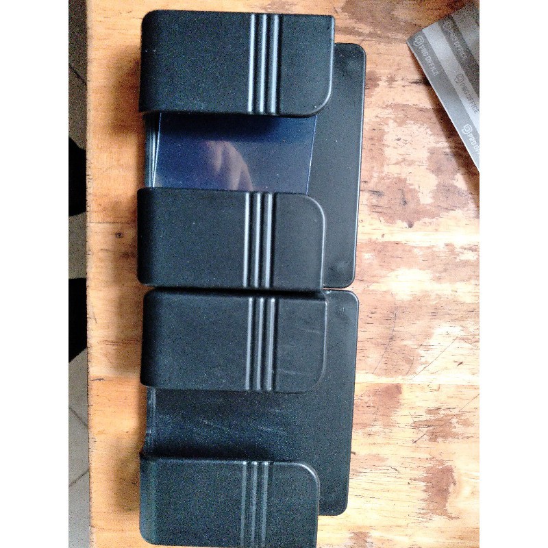 Giá, Kệ Dán Tường Để Sạc điện thoại, Remote Đồ Dùng Giá Đỡ Sạc Điện Thoại Có Móc Treo Giữ Dây Điện | BigBuy360 - bigbuy360.vn