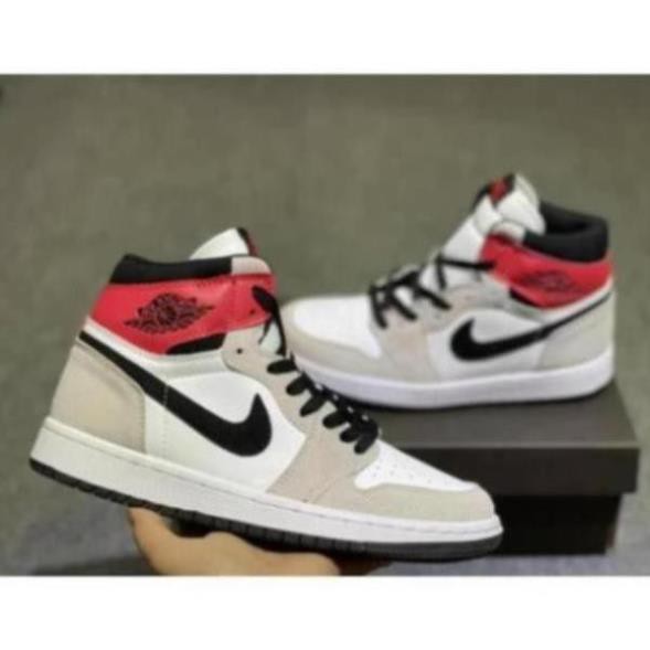 [SneeKeezz] Giày thể thao AIR JORDAN 1 Retro High Light Smoke Grey xám tai đỏ cao cổ ;