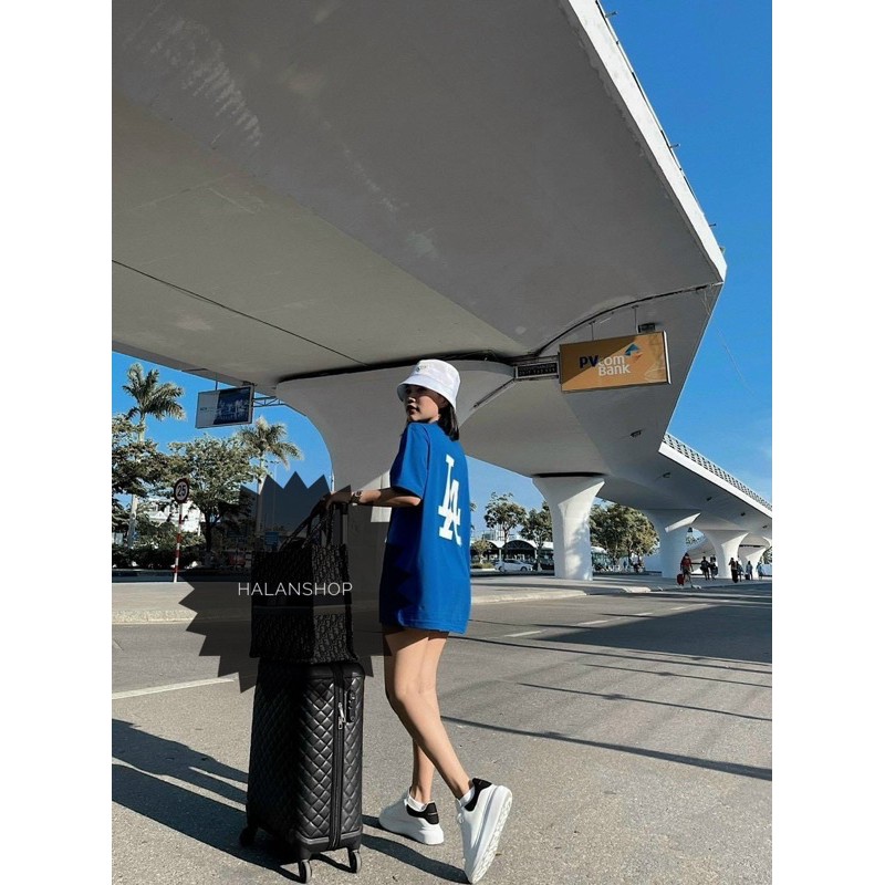 áo phông nam nữ form rộng unisex in chữ LA 2 mặt