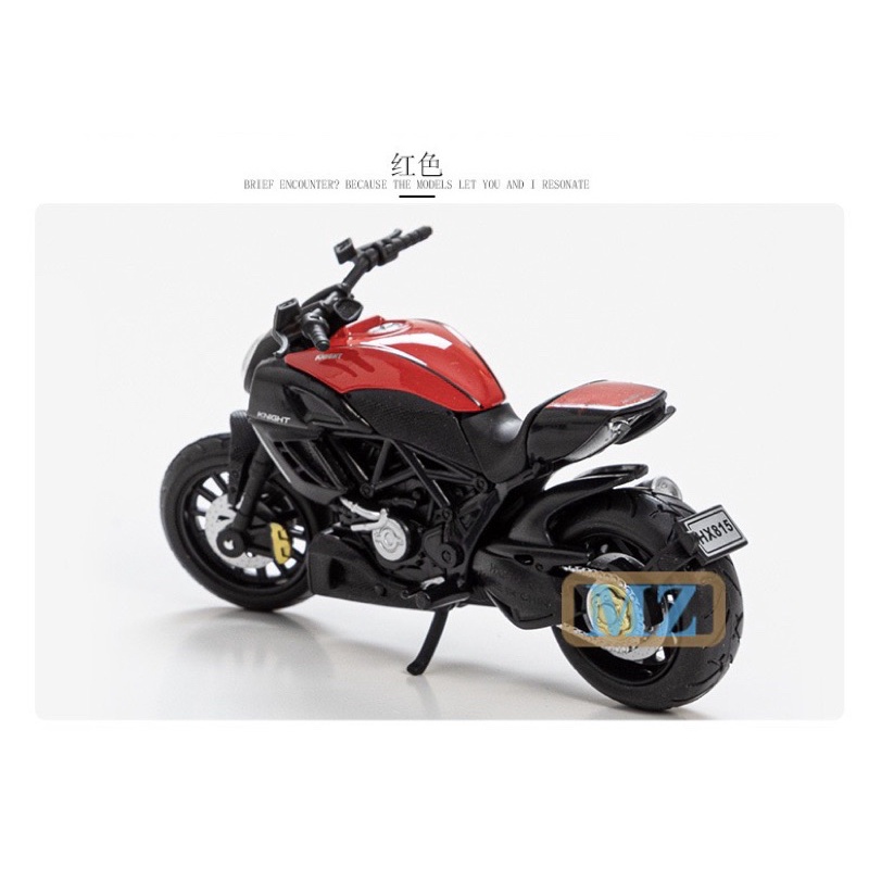 Xe mô hình Diavel (tặng kèm đế)