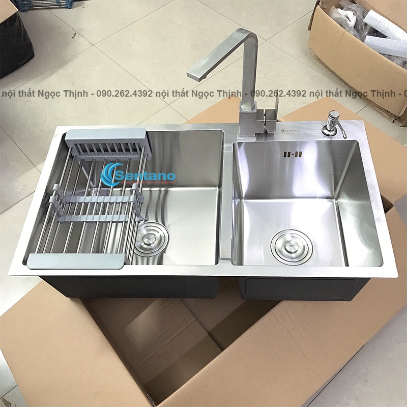 Combo Chậu rửa chén SENTANO 82x45cm 2 hộc lệch có vòi nóng lạnh vuông dẹp