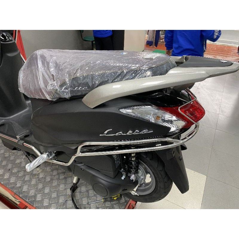 Khung quây bảo vệ xe latte yamaha chính hãng inox