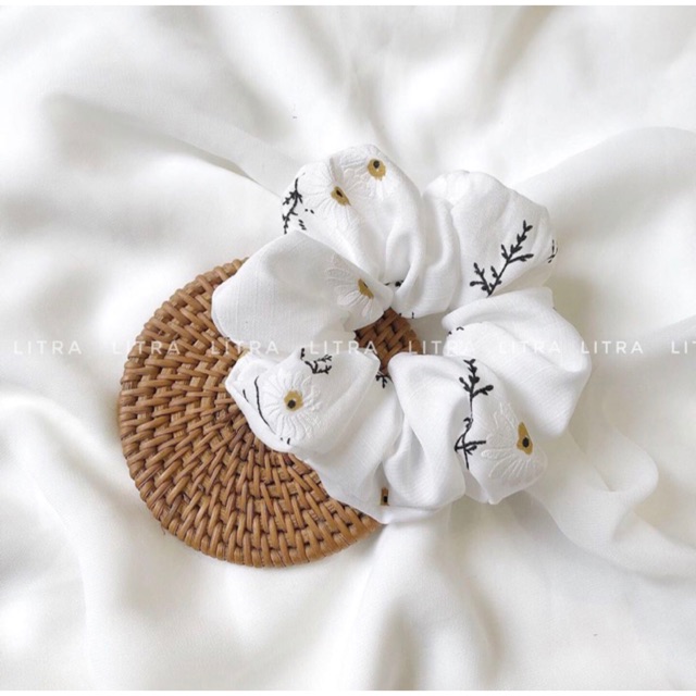 [Mã SKAMLTSM9 giảm 10% đơn 99K] _LITRA_SCRUNCH ( chun buộc tóc vải )