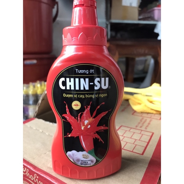 Tương ớt Chin Su chai 250gr