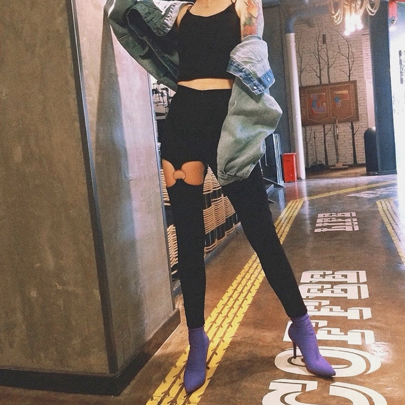 Quần dài rách gối phong cách Halloween độc đáo | BigBuy360 - bigbuy360.vn