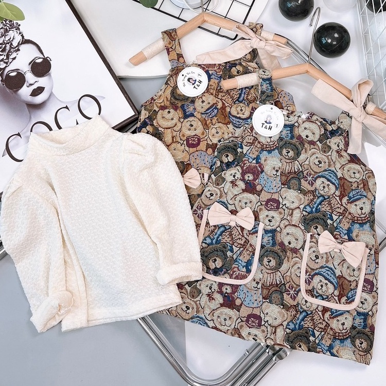 Đồ bộ bé gái, Set váy yếm dạ gấu nơ và áo dài tay cổ lọ thấp chất xốp mềm mịn dễ thương cho bé từ 7 đến 18 kg, SUN KID'S
