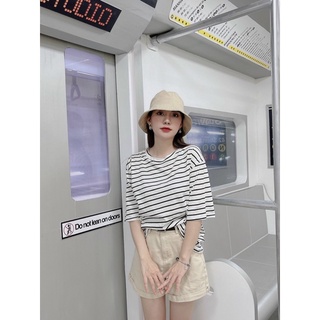 Áo thun sọc form rộng