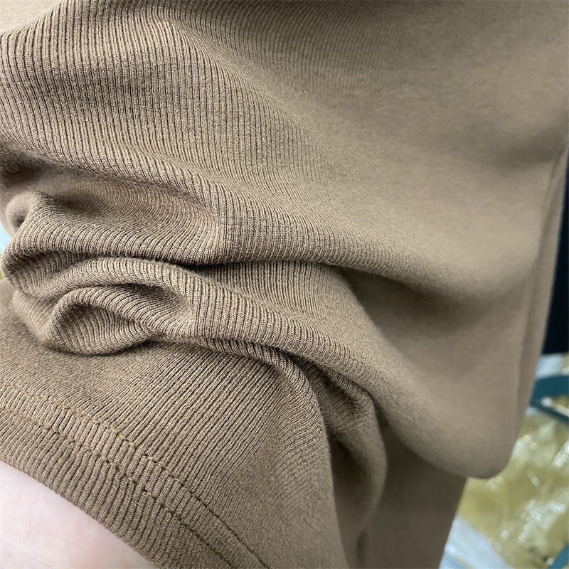 ÁO LEN TĂM CUT OUT TRƯỚC NGỰC 2022