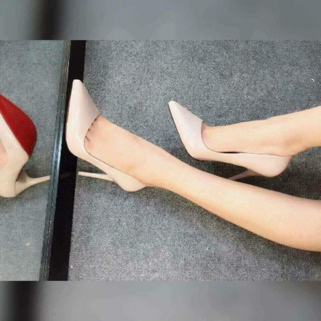 Giày cao gót Calla đế đỏ Nude da bóng 9--10p