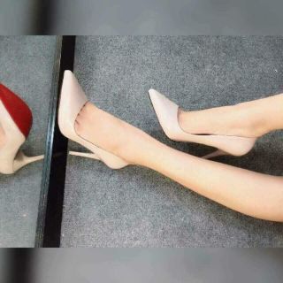 Giày cao gót Calla đế đỏ Nude da bóng 9--10p