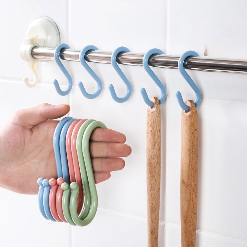 Bộ 8 Móc Chữ S Nhựa Cao Cấp Treo Quần Áo - Treo Đồ Đạc - Treo Hàng Đa Năng 2194