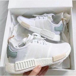 [Có sẵn+ Full box]: Giày NMD Trắng Gót Xanh 36 - 39
