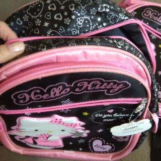 Balo hello kitty tay kéo