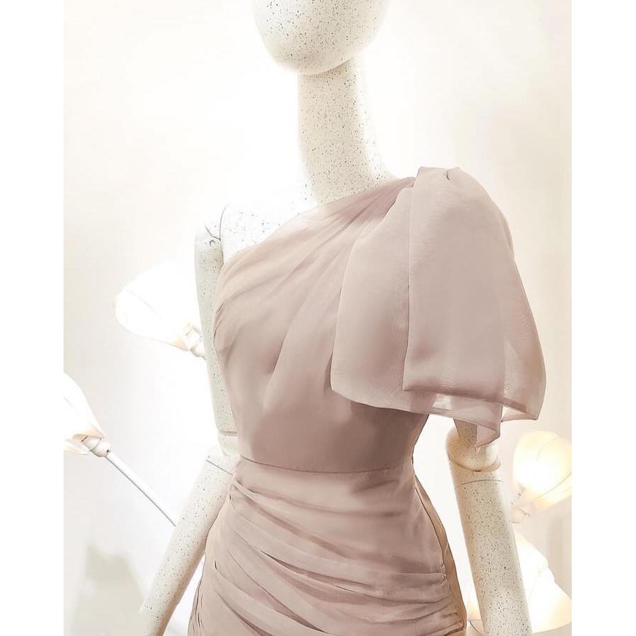 Đầm dự tiệc ôm body dáng xòe chéo vai Maria Dress | BigBuy360 - bigbuy360.vn