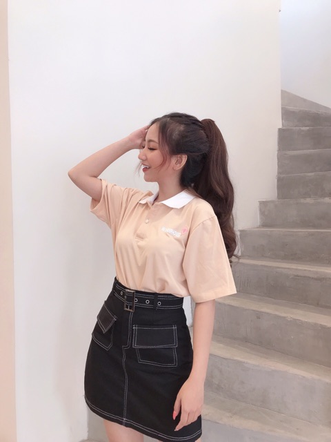 Váy WONDERHOUSE ngắn có dây nịch
