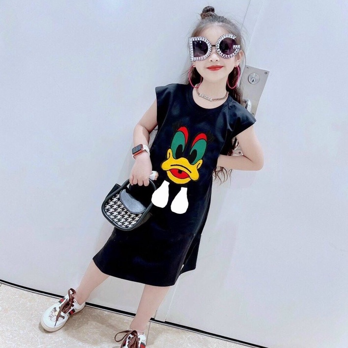 Váy bé gái thun cotton in hình Vịt, Đầm suông sát nách xẻ tà xinh xắn cho bé từ 12 đến 45 kg, SUN KID'S