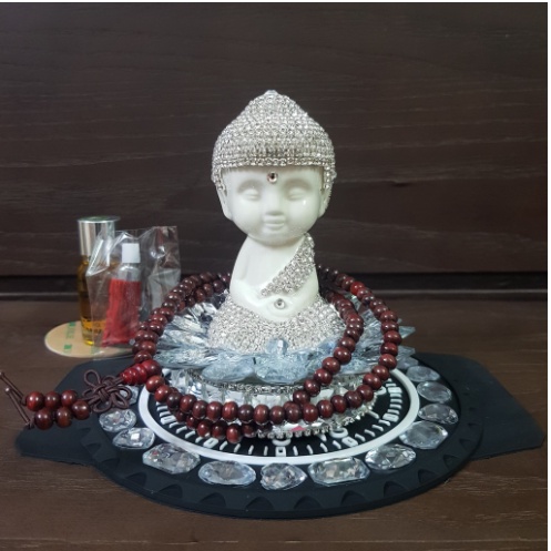 Tượng Phật Pha Lê Ngự Đài Sen Kèm La Bàn Phong Thủy Trang Trí Taplo Ô TÔ