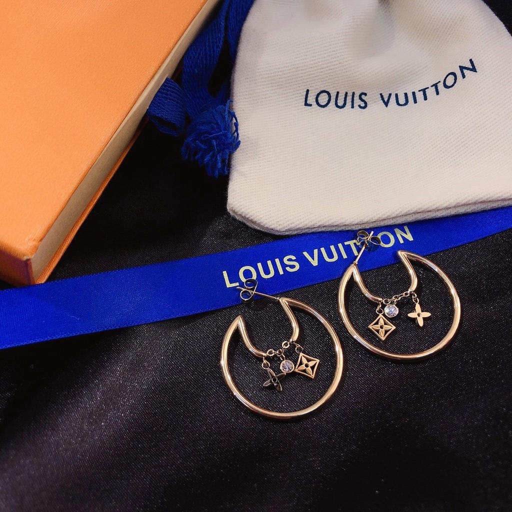 LOUIS VUITTON Khuyên Tai Tròn Bằng Thép Titan In Logo LV Thời Trang
