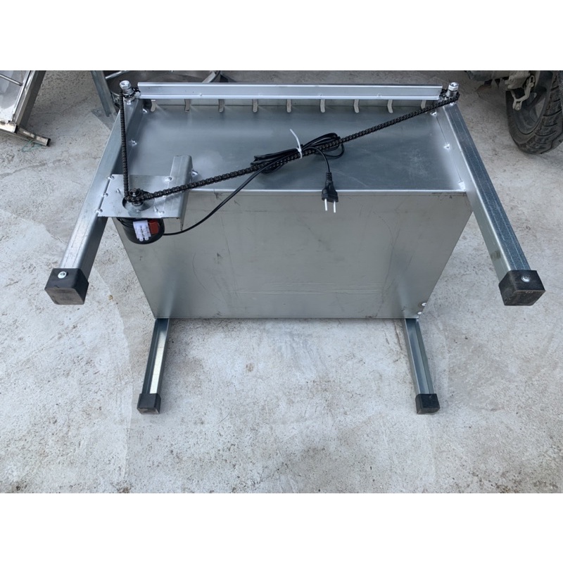 Máy nướng thịt tự động 9 xiên tặng kèm 9 xiên thẳng và 2 xiên ba chạc