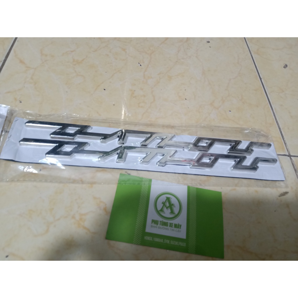 Cặp chữ nổi yamaha nouvo 4 ( hình chụp trực tiếp )