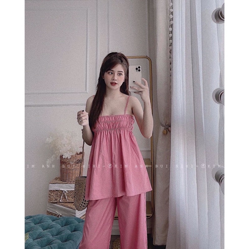 Set đồ đi chơi hàng QCCC áo 2 dây đũi xước kết hợp quần form rộng | BigBuy360 - bigbuy360.vn