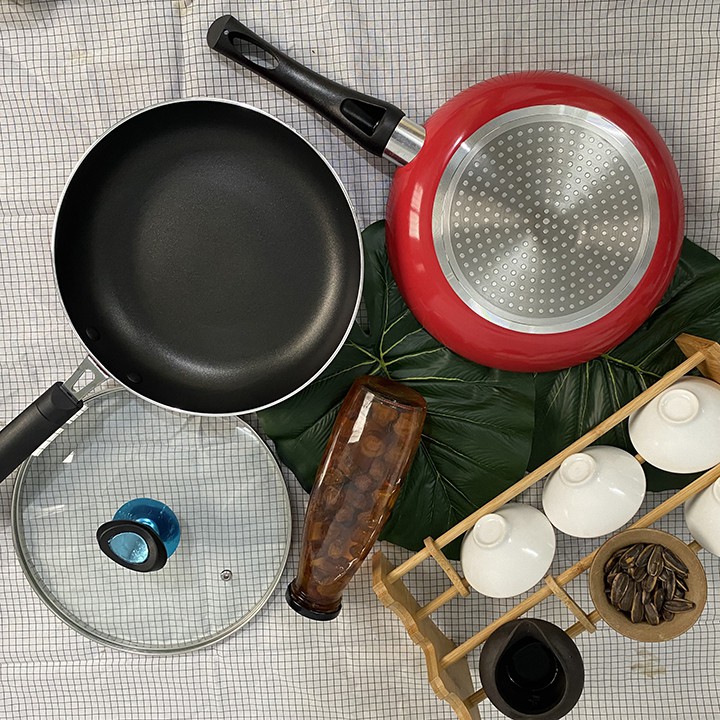 Chảo chống dính sâu lòng có nắp kính size 24cm 26cm dùng được mọi loại bếp