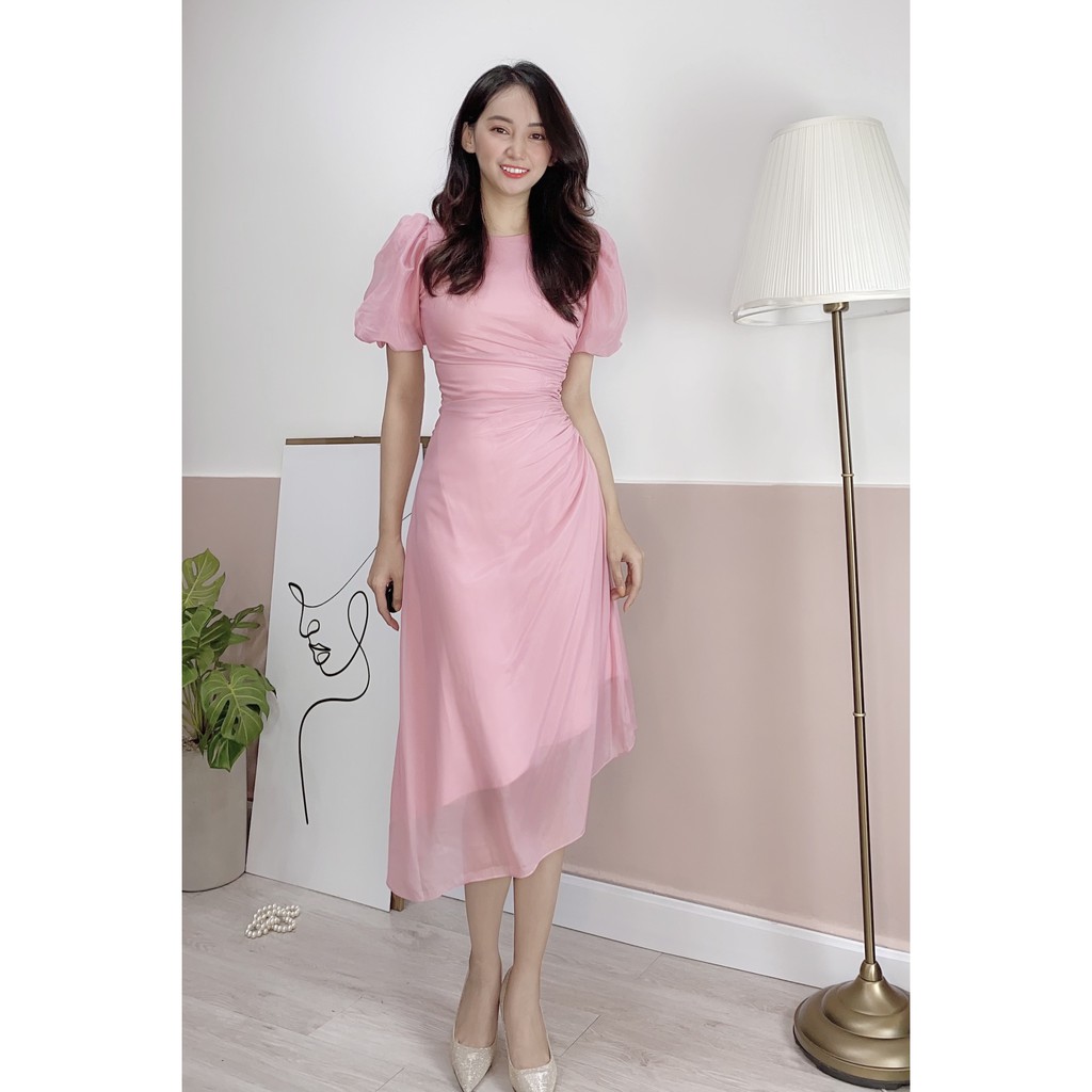 Đầm Công sở cổ thuyền tay búp, nhẹ nhàng, cổ kính, xòe nhẹ, tay lở, trắng, hồng, dài qua gối, maxi | BigBuy360 - bigbuy360.vn