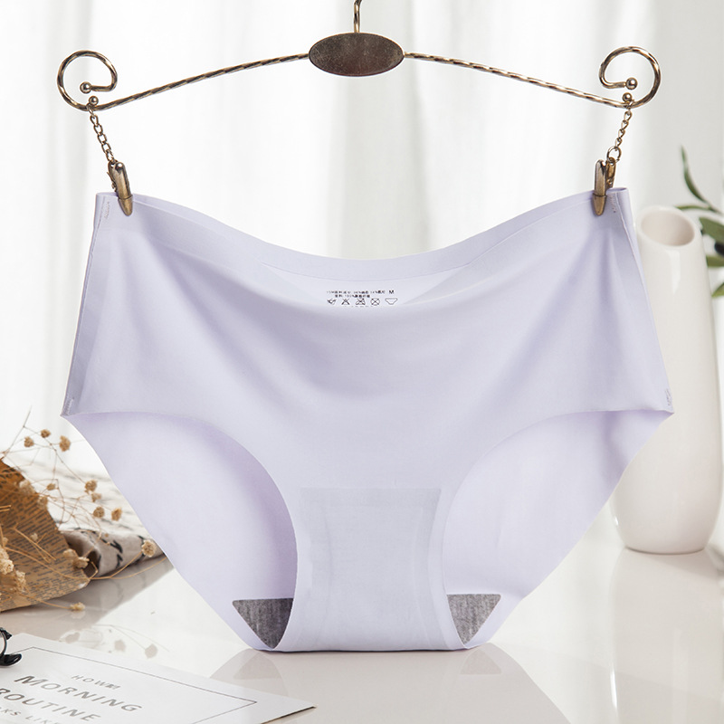 Quần Lót Lụa Siêu Mỏng Không Đường May Gợi Cảm Cho Nữ
