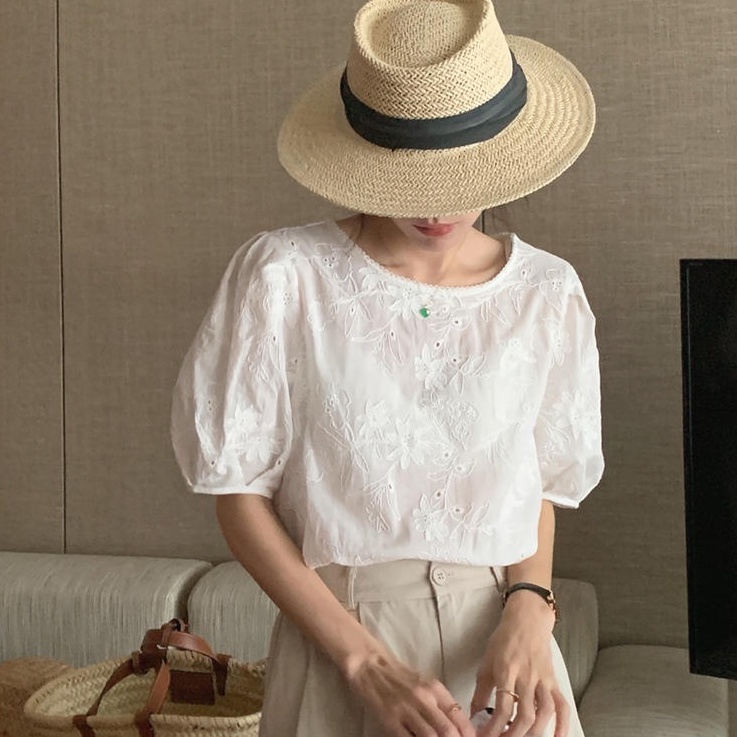 Áo Sơ Mi Cotton Tay Ngắn Thêu Hoa Tinh Tế 50689