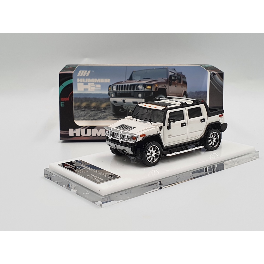 Xe Mô Hình Hummer H2 2008 Tỉ lệ 1:64 Hãng sx Motor Helix ( Trắng )