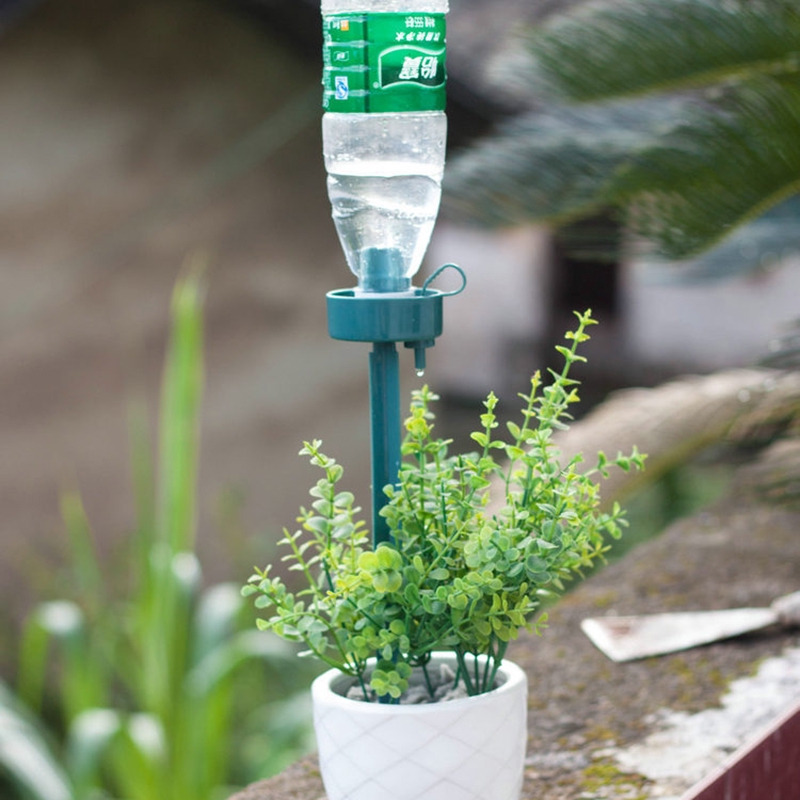 Vòi nhỏ giọt tưới cây tự động cho sân vườn
