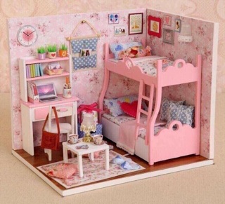 Đồ chơi xếp hình nhà búp bê