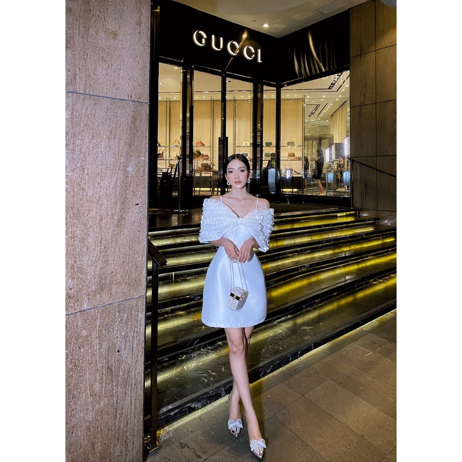 Đầm bẹt vai Lý Nhã Kỳ 3 màu nude+đen+trắng