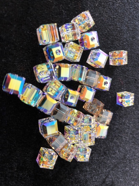 Combo 10,15,20 Hạt Pha Lê Áo Vuông 6ly Tặng Kèm Dây Kết