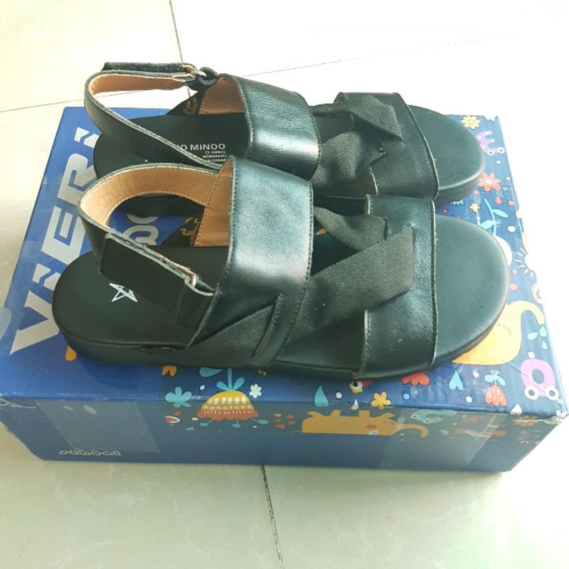 [DA THẬT] SANDAL CHO BÉ DA THẬTsize 33