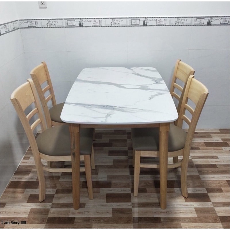 Bộ bàn ăn cabin 4 ghế cho căn hộ , nhà hàng , chung cư gỗ cao su tự nhiên sẵn kho