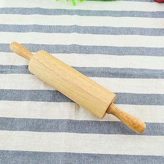Dụng cụ cán bột bằng gỗ tiện dụng