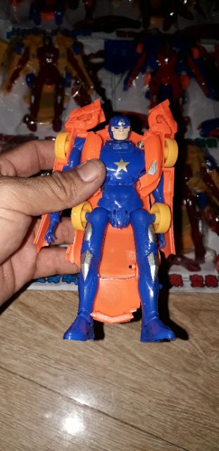 Lắp ráp siêu Anh hùng biến thành xe bằng nhựa rất đẹp