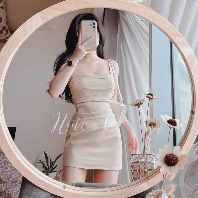 Đầm ôm hai dây băng quấn