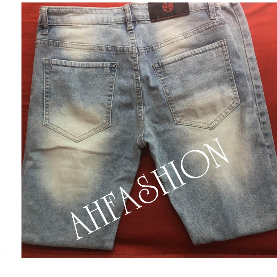 Quần jean nam xanh chất jean rách gối thời trang | BigBuy360 - bigbuy360.vn