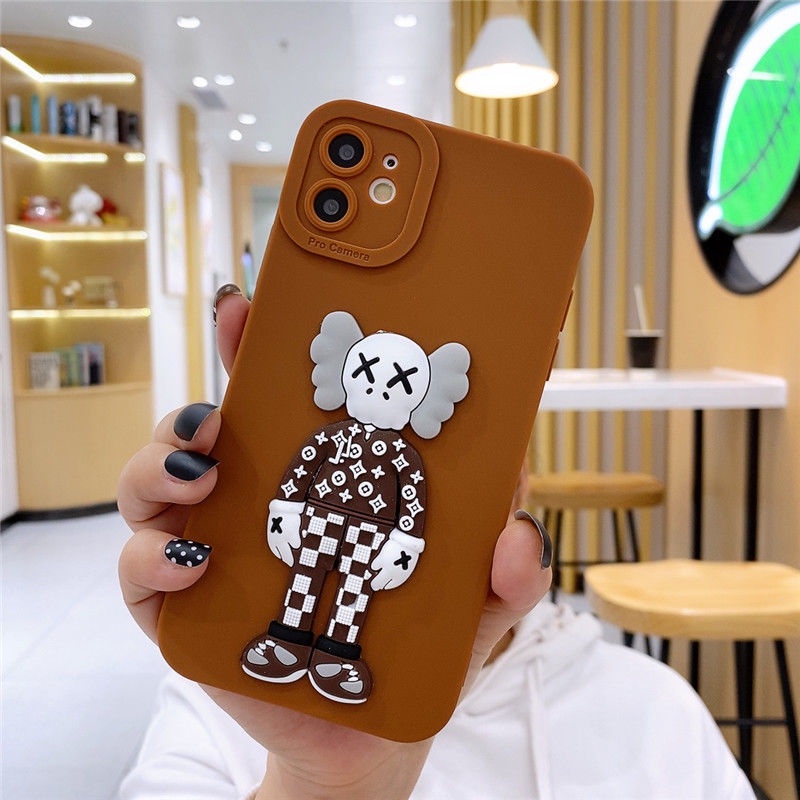 Ốp lưng iphone cạnh vuông bvc gắn kaws 7plus x xsmax 11 11promax 12 12pro 12promax 13 13pro 13proma DT13