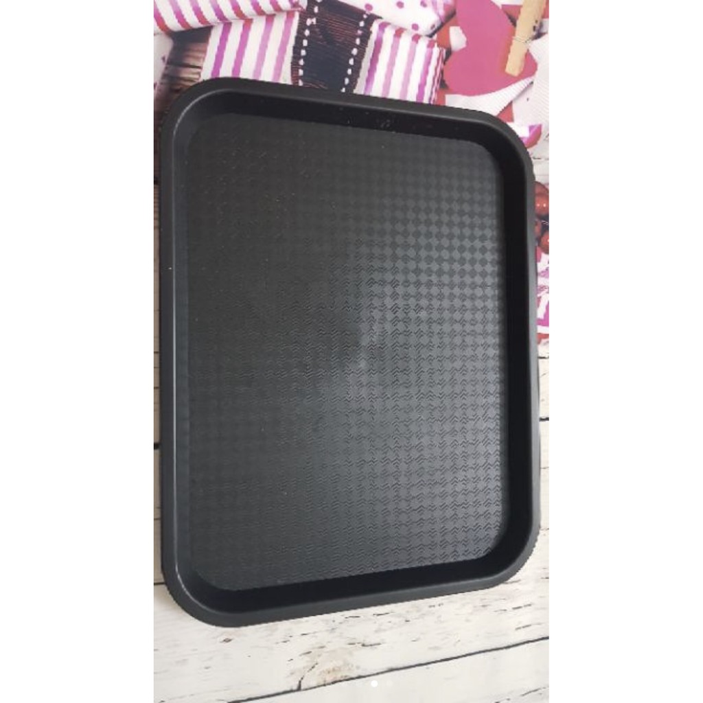 Khay nhựa phục vụ nhiều size