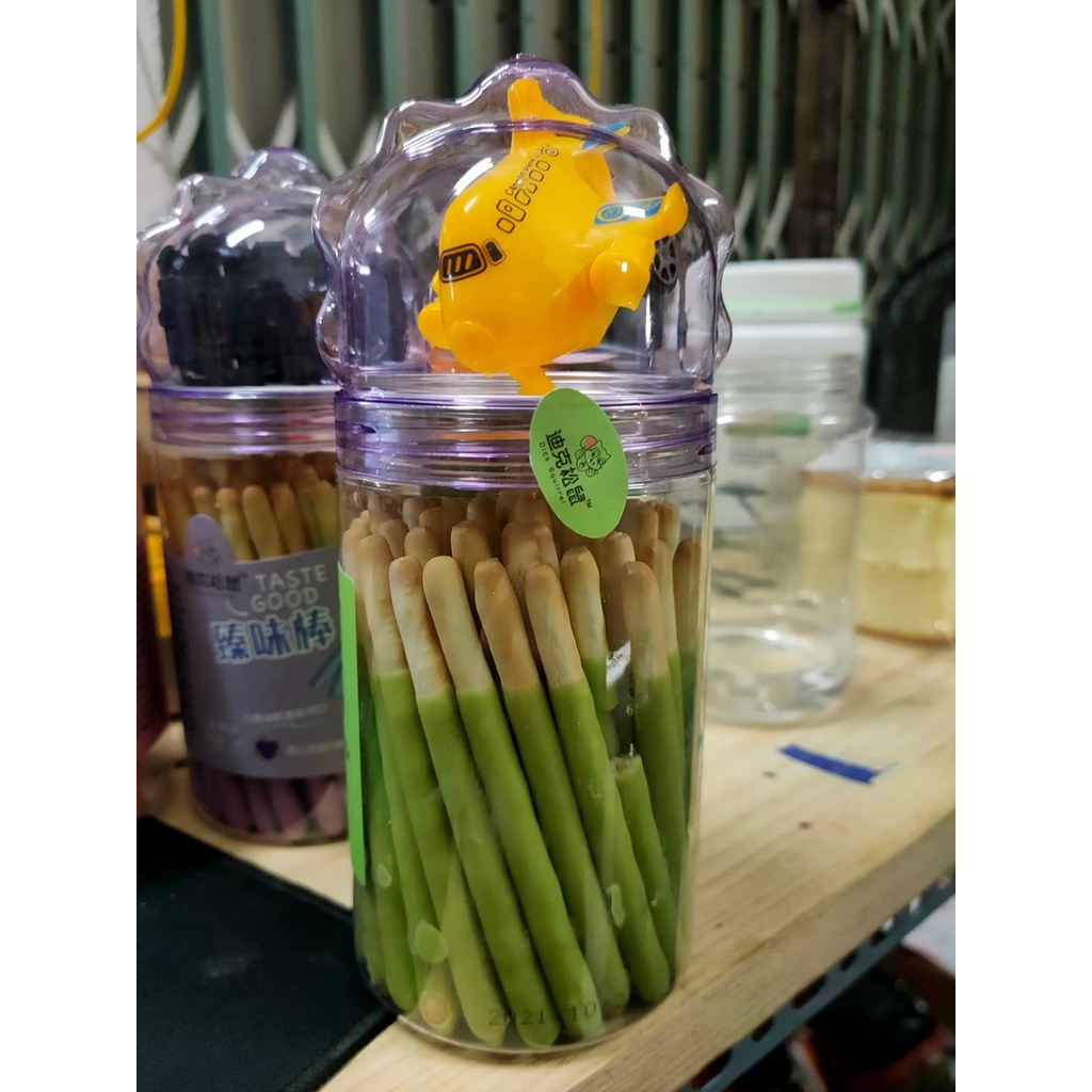 [Sẵn hàng --HN ] Bánh que Socola 4 vị Matcha/Việt quất/Matcha/Dâu tây 150gr tặng kèm đồ chơi