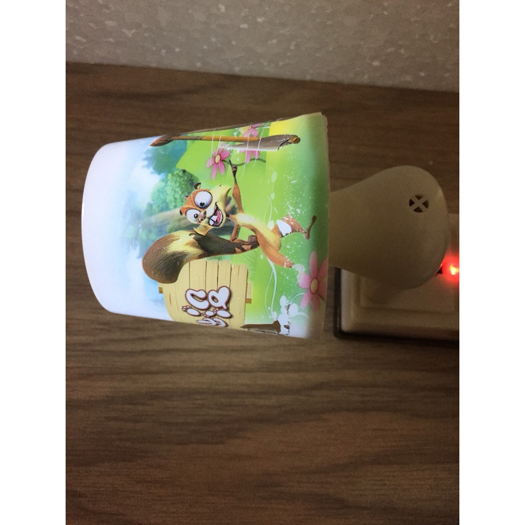 Đèn ngủ cảm ứng hình cái ly