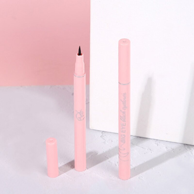 [Hàng mới về] Bút kẻ mắt dạng lỏng màu đen không thấm nước có đầu đóng dấu hình cánh phong cách hàn quốc | BigBuy360 - bigbuy360.vn