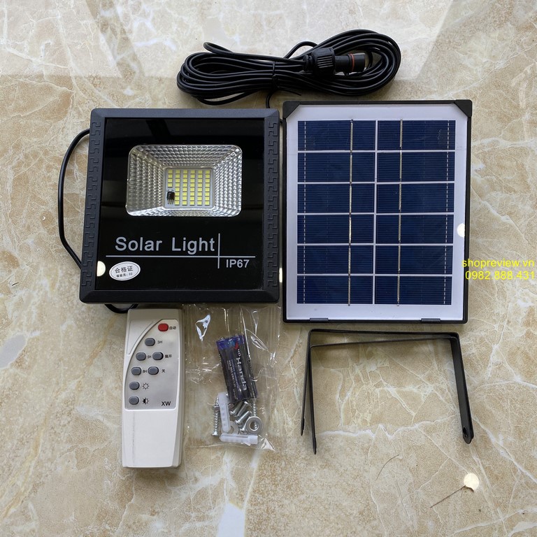 Đèn pha năng lượng mặt trời 20W nhỏ gọn hiệu quả với tấm pin NLMT rời
