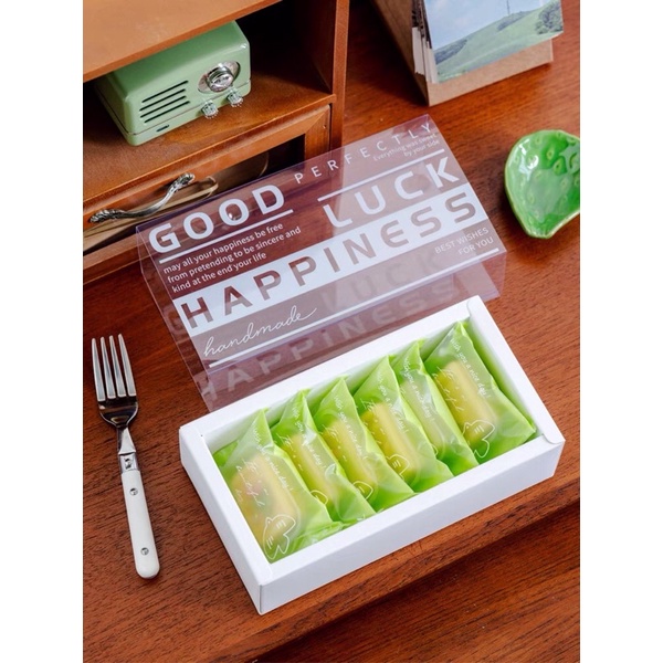 Hộp giấy mica HAPPINESS